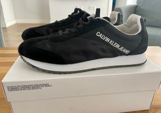 Zapatillas Calvin Klein. Talla 44