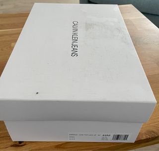 Zapatillas Calvin Klein. Talla 44