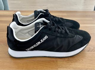 Zapatillas Calvin Klein. Talla 44