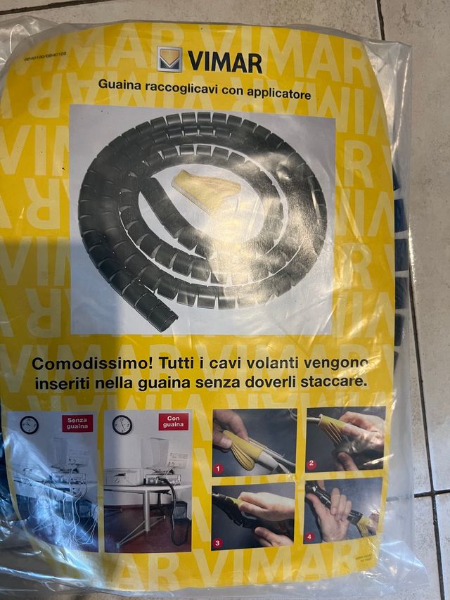 Guaina raccoglicavi con applicatore Vimar