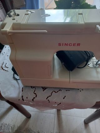 Máquina de coser Singer