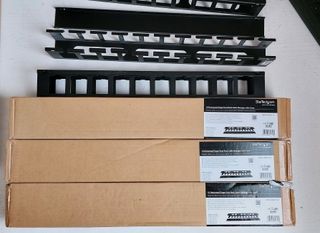 Organizador de cables para rack StarTech CMDUCT1UX