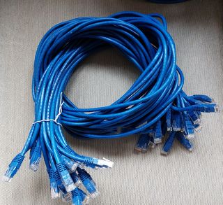 25 cables red RJ-45 UTP StarTech 1,2 m. CAT 6 azul