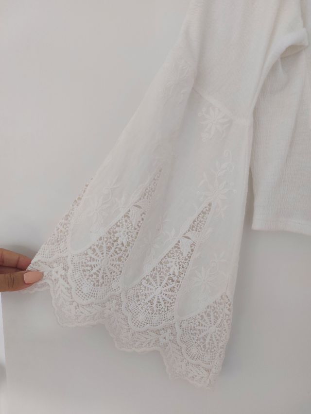 Top crepe y encaje nuevo