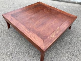 Mesa de madrra maciza/taula 