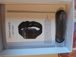 Nuovo Smartwatch Donna Rosa. Con chiamata bluetoot