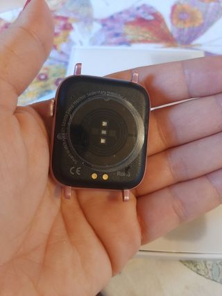 Nuovo Smartwatch Donna Rosa. Con chiamata bluetoot