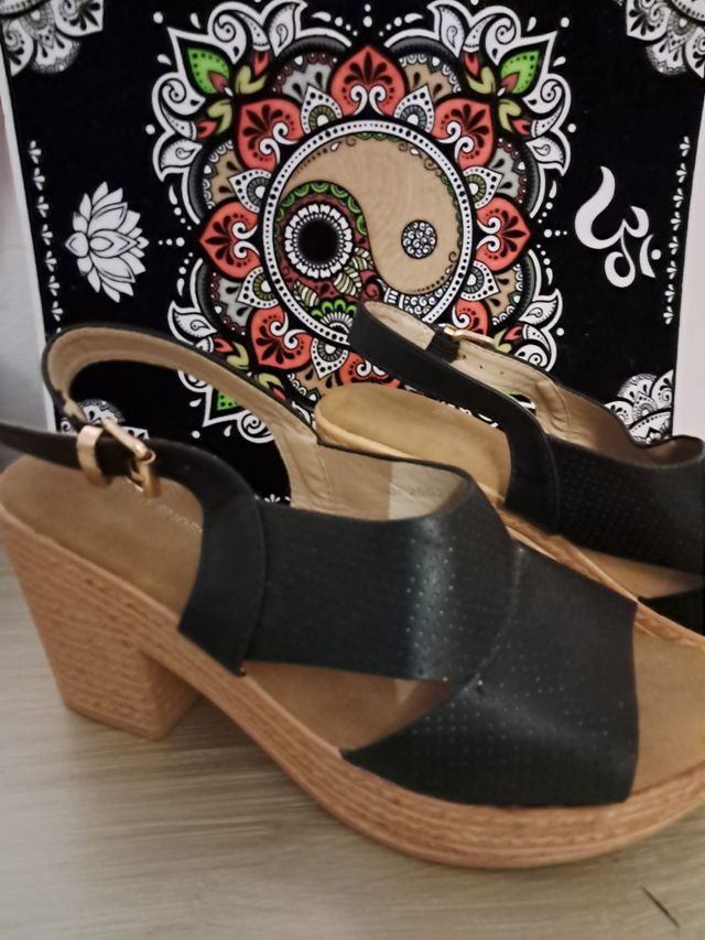 Sandalias nuevas 36