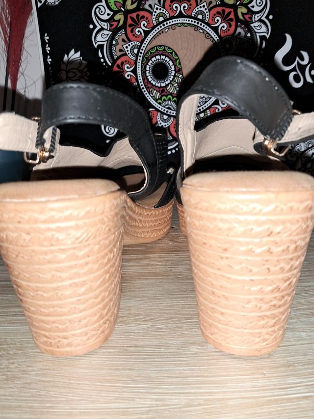 Sandalias nuevas 36