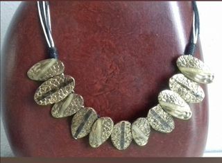 collar/gargantilla