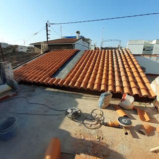 ALBAÑIL DE PRIMERA PARTICULAR