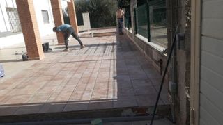 ALBAÑIL DE PRIMERA PARTICULAR