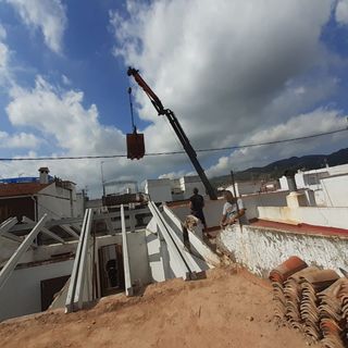 ALBAÑIL DE PRIMERA PARTICULAR