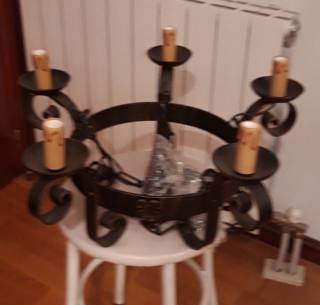 Lampara de forja de cinco brazos