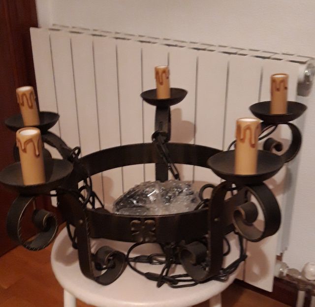 Lampara de forja de cinco brazos