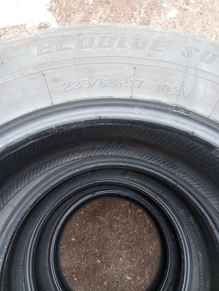 4 neumáticos 235/60/17