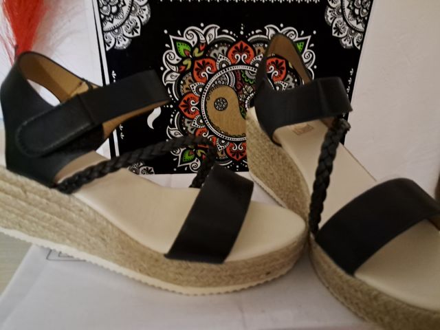 Sandalias nuevas 36