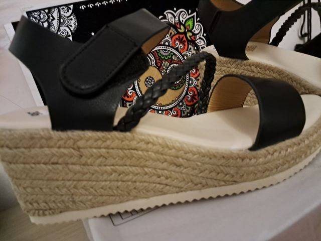 Sandalias nuevas 36