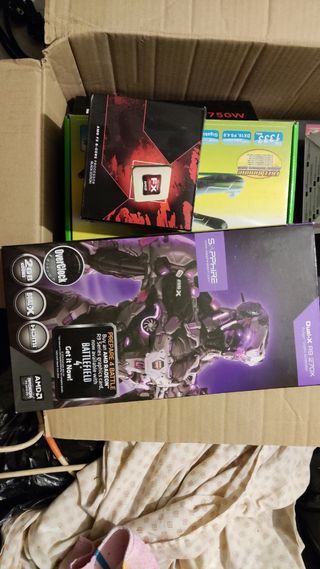 Grafica Dual X R9 270X y procesador AMD FX-8 core