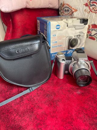 Cámara de fotos digital Minolta