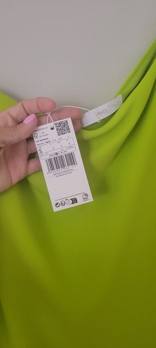 Vestido asimétrico capa