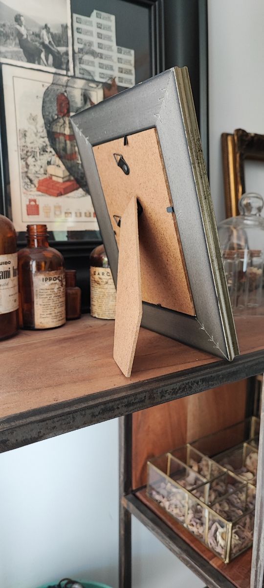 Cornice in legno dorata