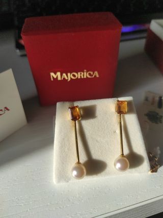 Pendientes oro amarillo de 18k con topacio