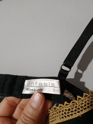 Sujetador con push up.