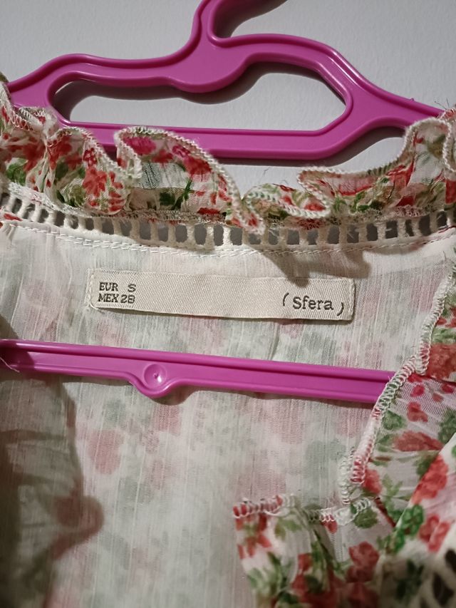 Blusa manga sisa Sfera.