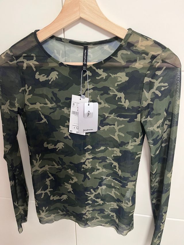 Camiseta transparente militar