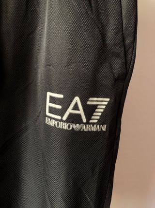 Pantalón Emporio Armani detalles flúor reflectante