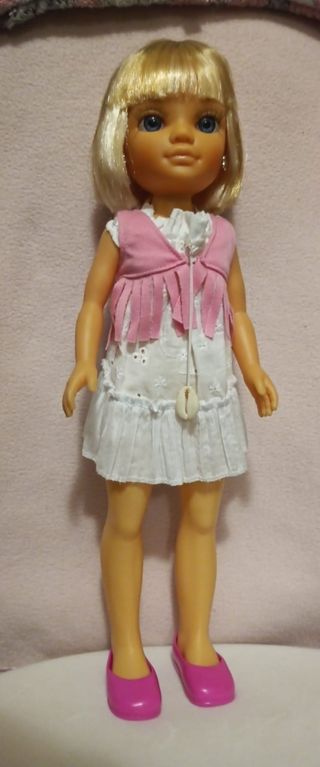 nancy y ropa nueva.