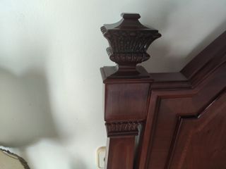 cama+2mesillas+cómoda+espejo en color caoba