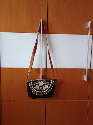 Bolso " Banana Moon". Sin usar 