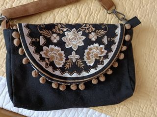 Bolso " Banana Moon". Sin usar 