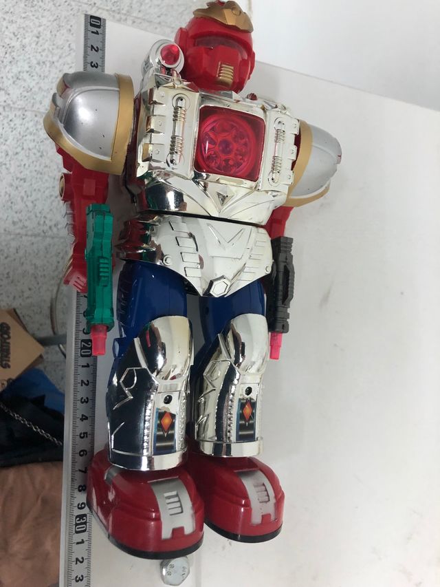 Robot vintage commander III