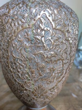 Vaso antico persiano in rame inciso a mano su tutt