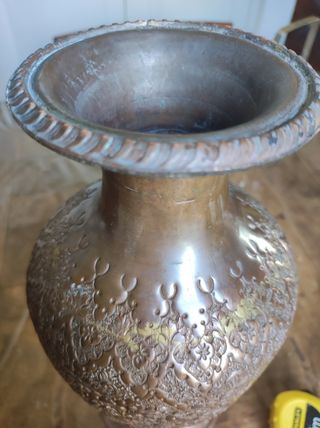 Vaso antico persiano in rame inciso a mano su tutt