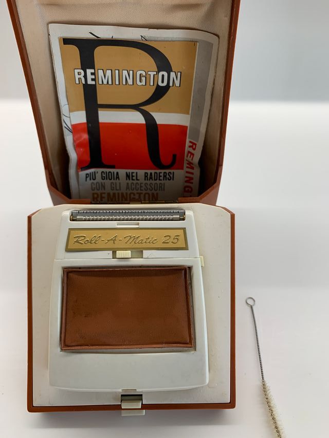 Rasoio elettrico vintage marca REMINGTON.