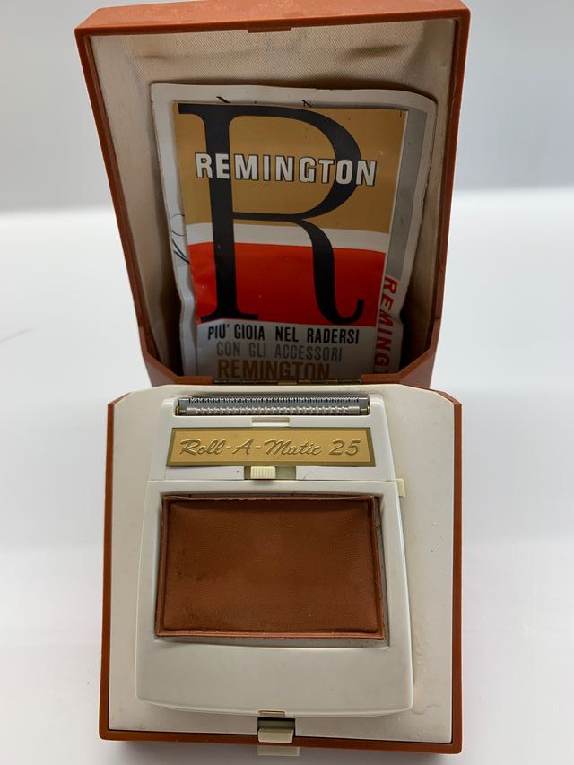 Rasoio elettrico vintage marca REMINGTON.