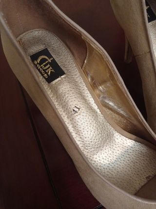 Zapatos beige de piel ante  n 41