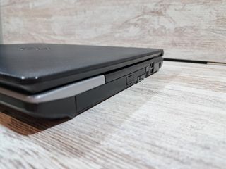 Portátil Fujitsu S752 i3 2370M 8GB 500GB