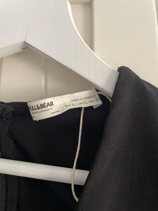 Vestido negro arandela Pull&Bear