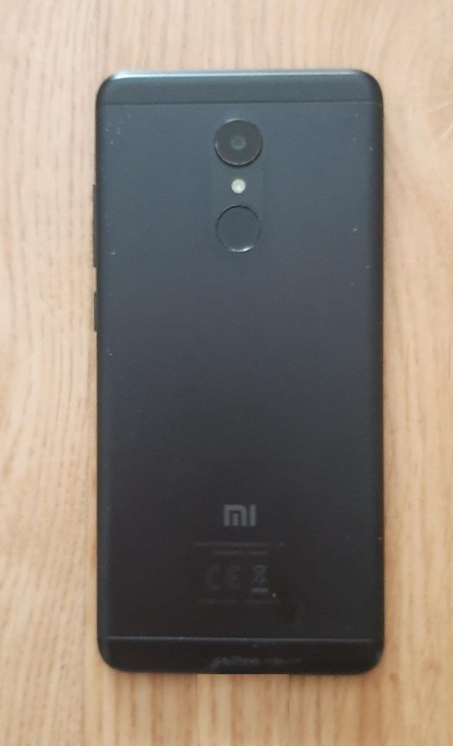 Teléfono móvil Xiaomi Redmi 5, Negro, 2Gb 16Gb