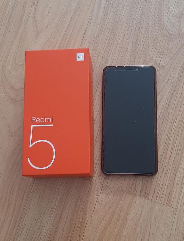 Teléfono móvil Xiaomi Redmi 5, Negro, 2Gb 16Gb
