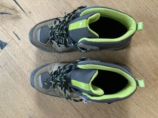 Quechua Botas de montaña impermeables n.37