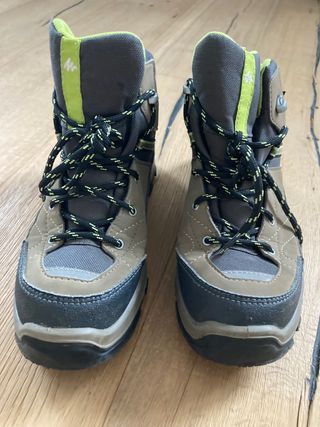 Quechua Botas de montaña impermeables n.37