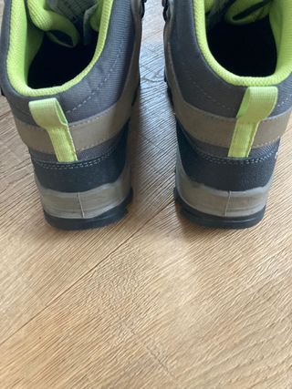 Quechua Botas de montaña impermeables n.37