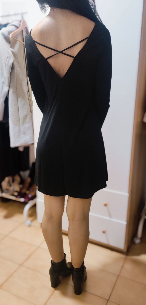 Vestido bordado de Stradivarius