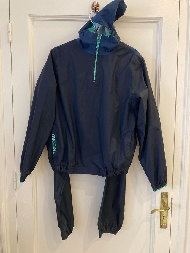 Quechua Chubasquero +pantalón imper.t12/14a.